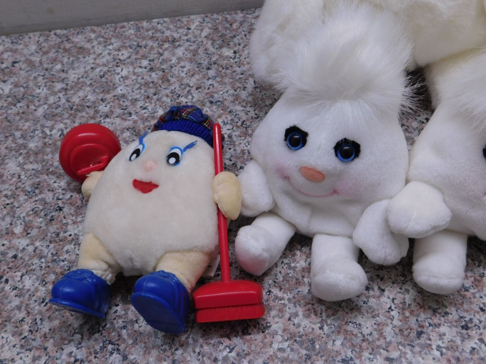 Lot of 6 Scotties Advertising Plushies & Charmin Ultra Plush Toys