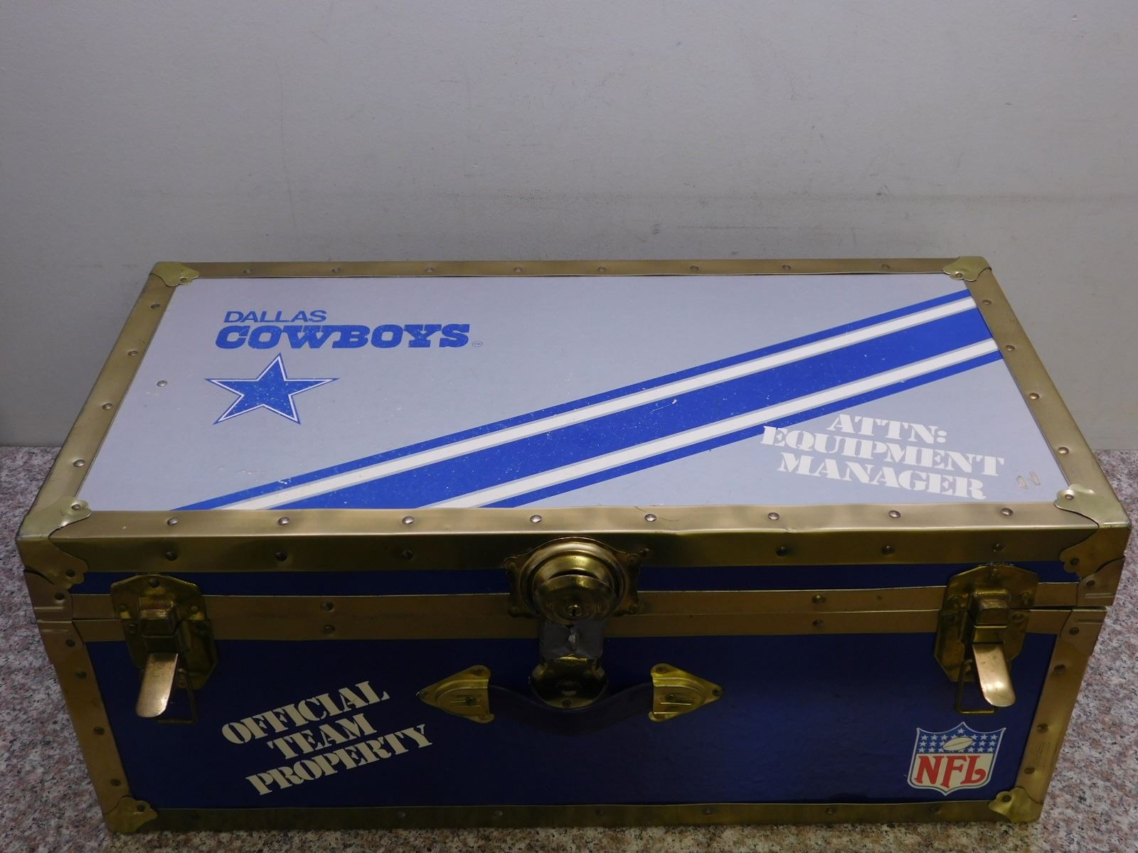 Dallas Cowboys NFL Equipment Manager Trunk Football Steamer Trunk