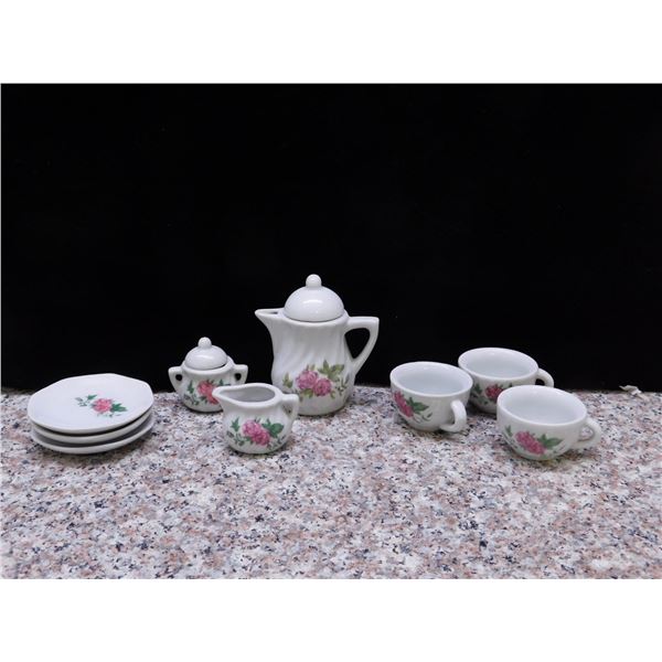 Lot of 9 Miniature Tea / Coffee Set Doll House Mini China 3 Place Settings