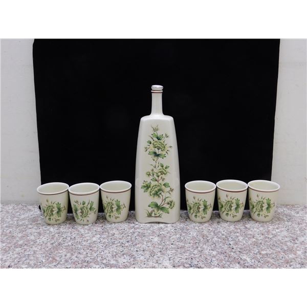 Hollohaza Made in Hungary Decanter and 6 Cups Set Green Floral Design