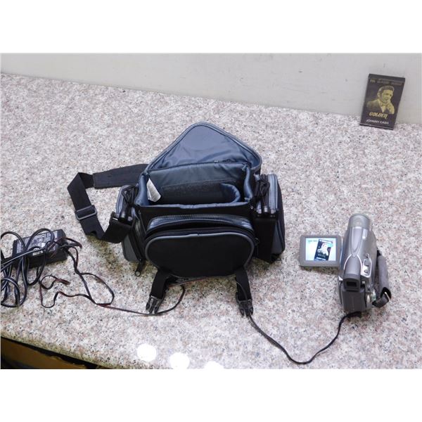 Canon NTSC ZR 200 Digital Camcorder With Case