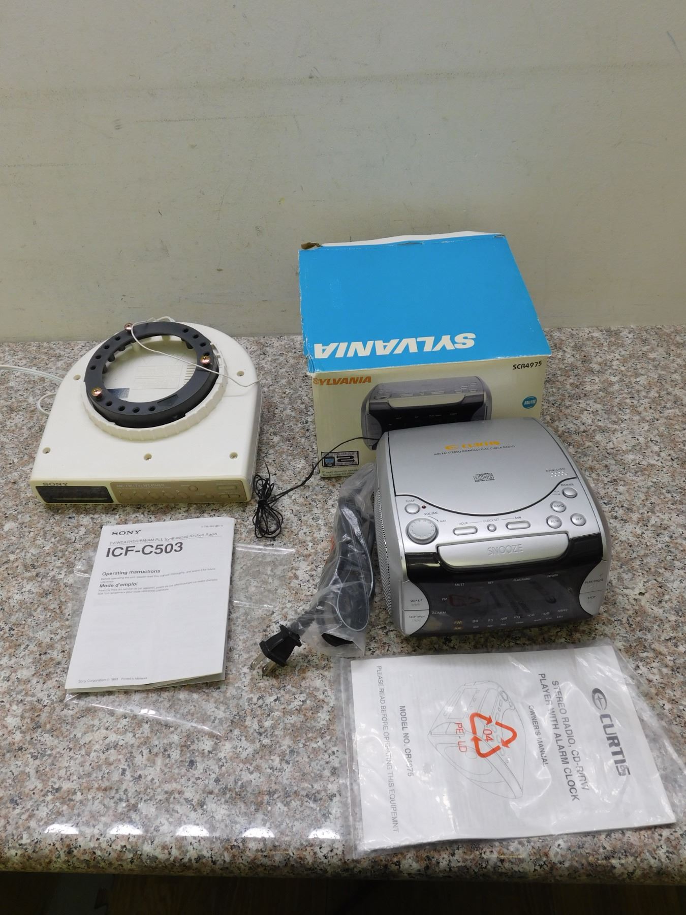 Lot of 3 Curtis CR4975 and Sylvania CD Players and Sony ICF-C503 AM FM ...