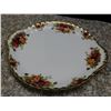 Image 3 : Lot of 2 Royal albert Old Country Roses Fine China England Serving Plate and Saucer