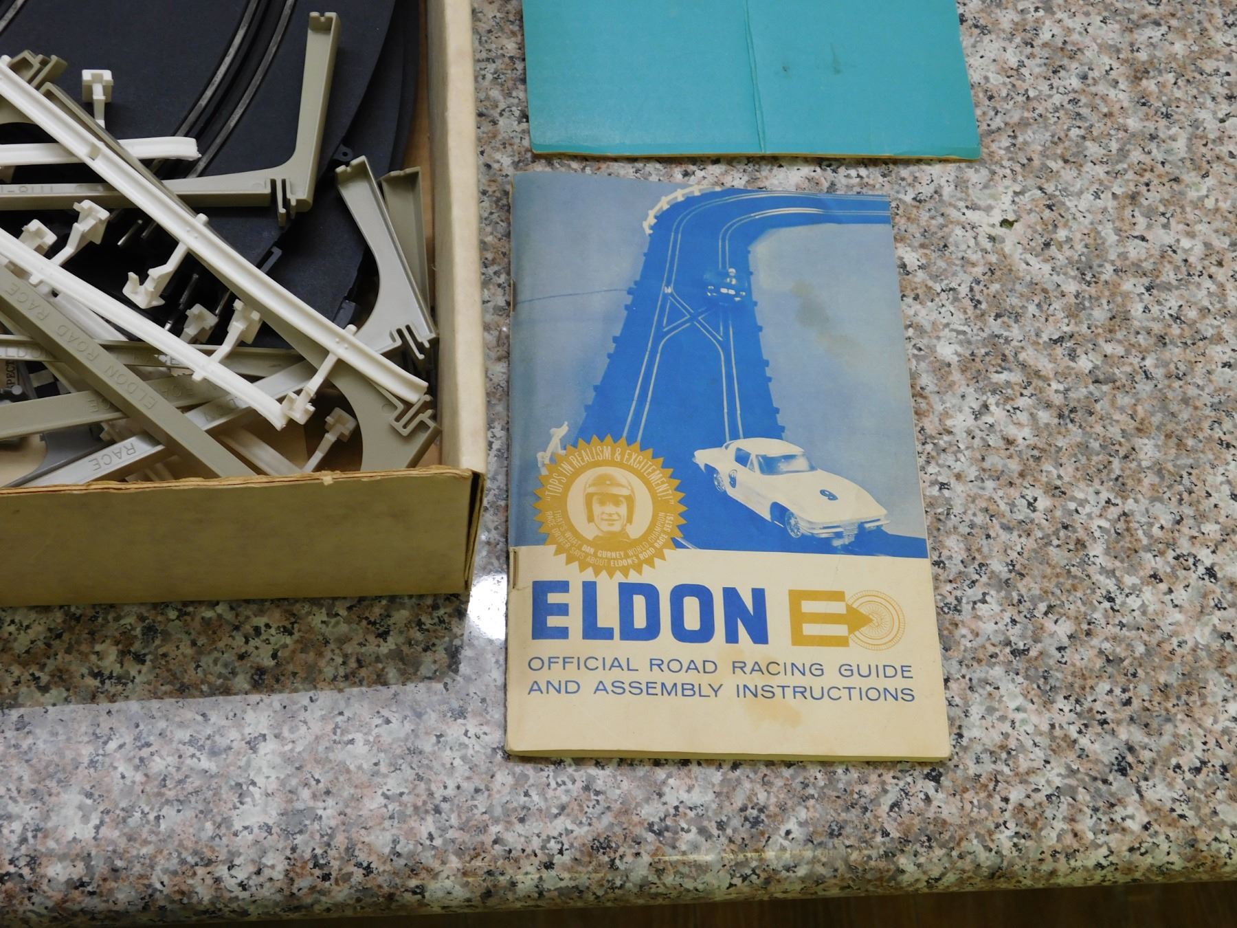 Vintage 1964 Eldon Power 8 Road Race Set COMPLETE with 2 Cars Boxed
