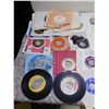 Image 2 : Lot of 50 Funk Soul R&B 45s Records LPs