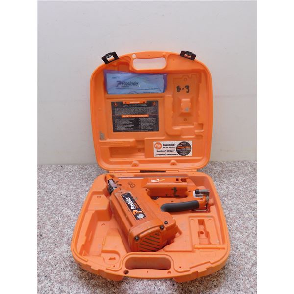 Paslode Impulse IMCT 30 Cordless Utility Framing Nailer 900420 With Case