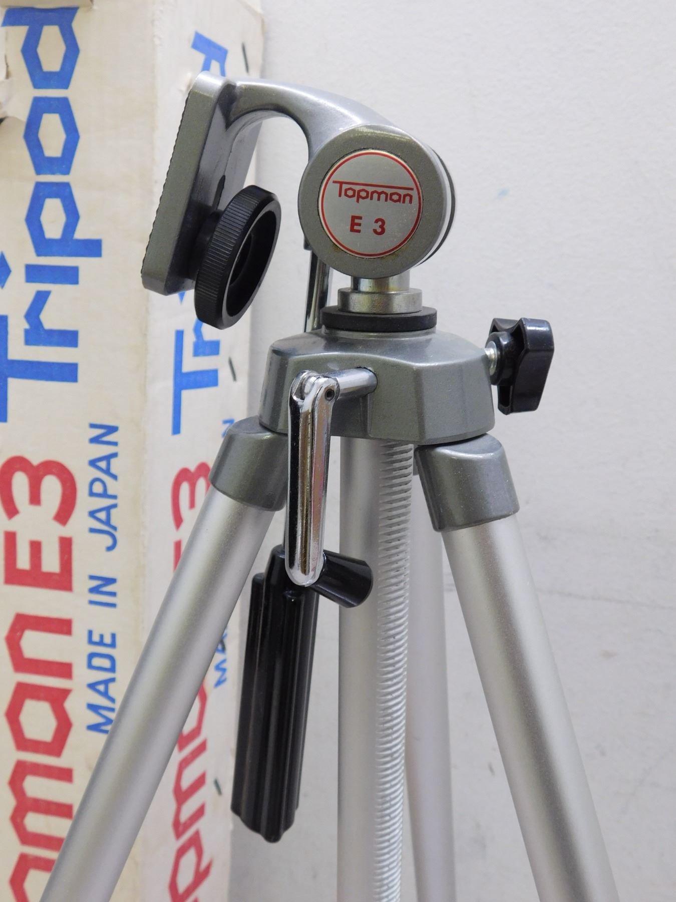 Vintage Tripod Topman E3 Made in Japan With Box