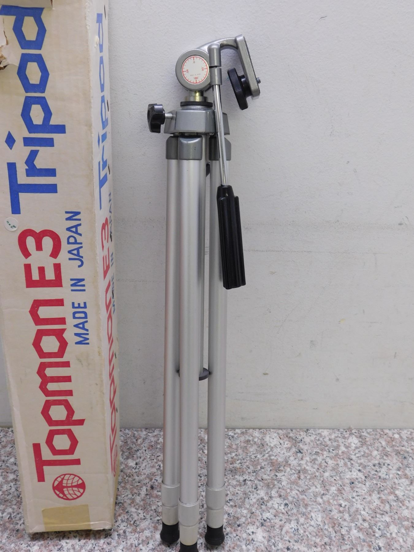 Vintage Tripod Topman E3 Made in Japan With Box