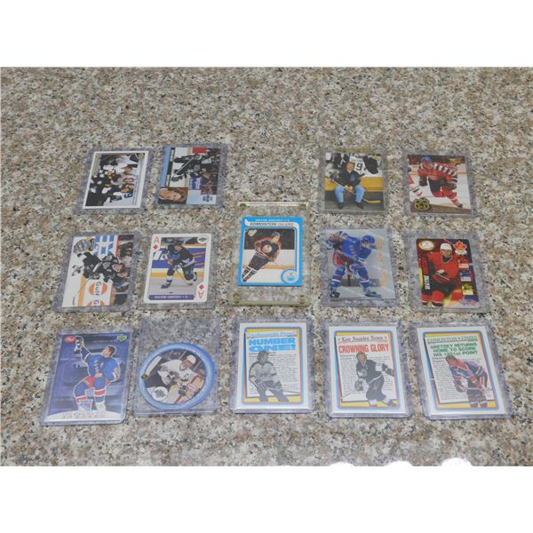 Lot of 14 Wayne Gretzky Hockey Cards, Including REPRINT Rookie Card