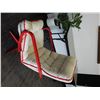 Image 2 : RS Montreal 1980s Post Modern / Memphis Style Swivel Chair Red Accents