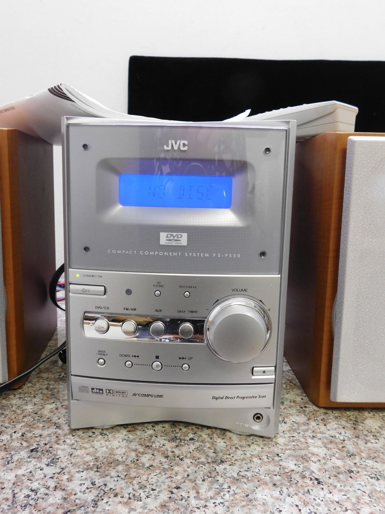 Lot of Bookshelf Speakers JVC FS-P550 Compact Component System