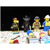 Image 2 : Lot of 12 LEGO Minifigs Lego Universe Characters Cowboy, Construction, Etc