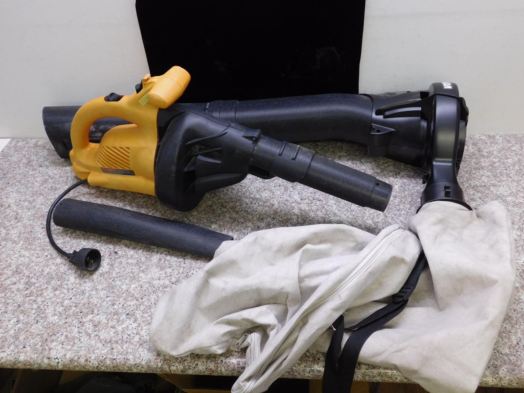 Black & Decker Electric Leaf Blower With Vortex Attachment