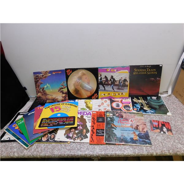 Lot of 23 Records Vinyl LPs and 1 CD, The Kinks, WCW The Cars, YES,