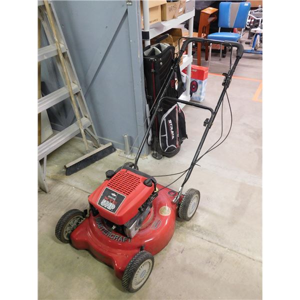 Mastercraft Briggs and Stratton Quantum XTE 5 Horsepower Lawnmower 2 in 1 Mulching Has Compression