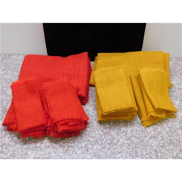 Red and Yellow Dolan Tablecloth Table Setting Pieces Jolentex Decke Marken Knit Fringe