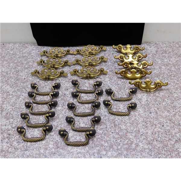 Lot of 23 Antique Style Bronzed Metal Handles Cabinet Handles Modern