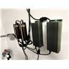 Image 3 : 4 GROW LIGHTS WITH ELECTRONIC BALLASTS. 600 WATT