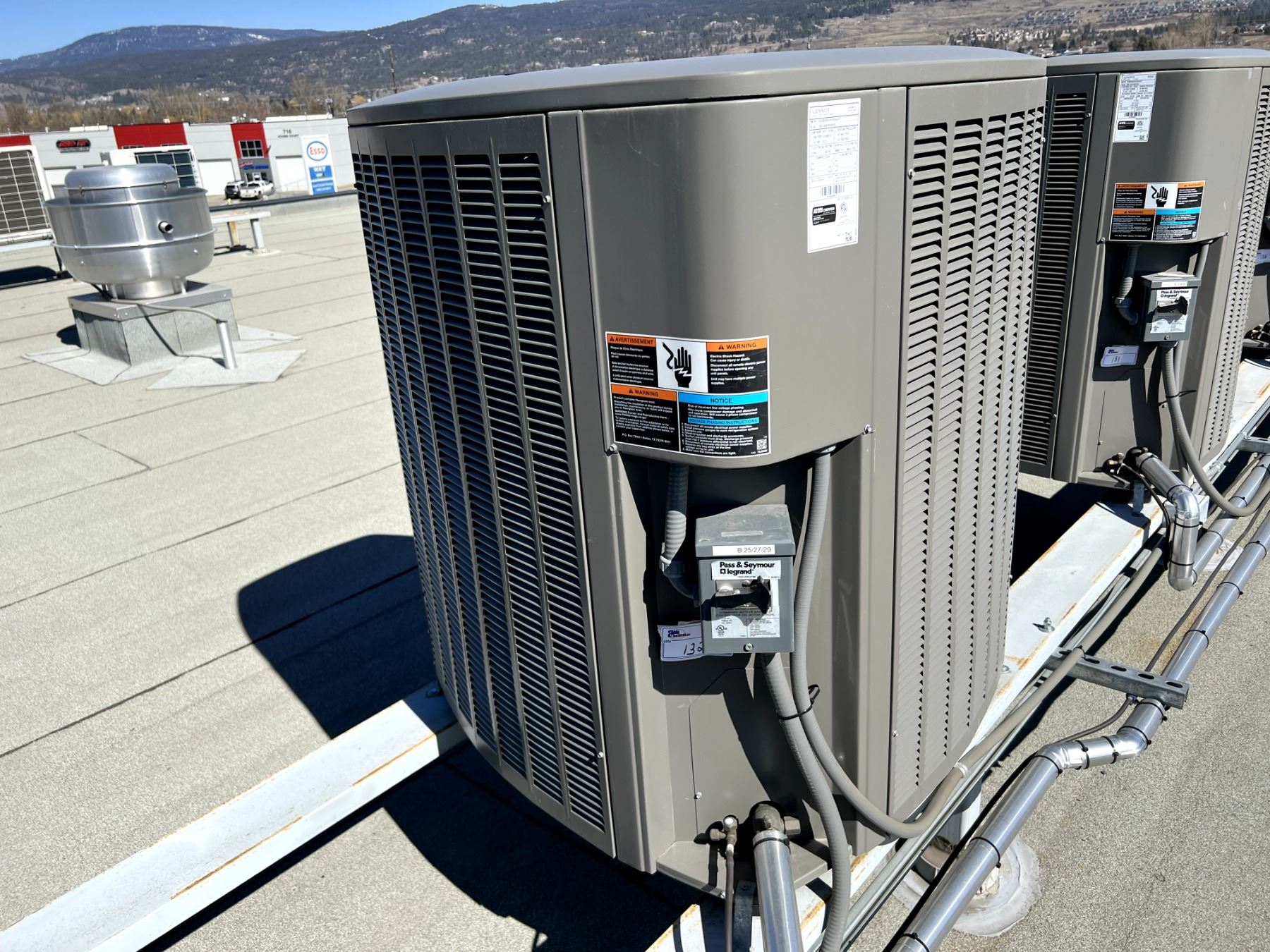 LENNOX 5 TON HEAT PUMP MODEL CBA27UHE060230601