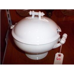 CHINA TUREEN
