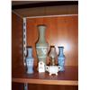 Image 1 : VASES