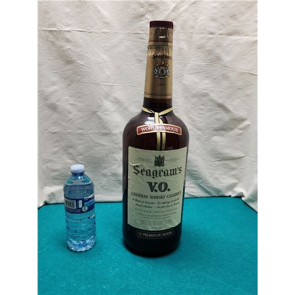1972 Seagram’s V.O. Canadian Whisky Aged 8 Years Texus Mickie