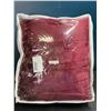 Image 2 : Lot of 1 Heated Throw Blanket - Red