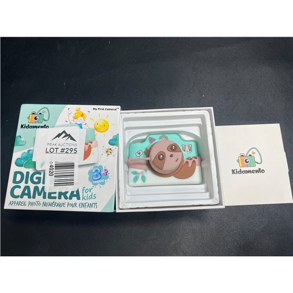 Lot of 1 Digital Camera for Kids