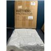 Image 1 : Lot of 1 Mattress Protector - King Size