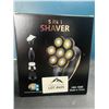 Image 1 : Lot of 1 5-in-1 Rechargeable/Cordless Shaver for Men