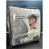 Image 1 : Lot of 1 Electric Heated Throw Blanket - Grey - 50 x 60 inch