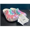 Image 1 : Lot of 1 Pair of Crocs Shoes - Tie-Dye Design - M7/W9