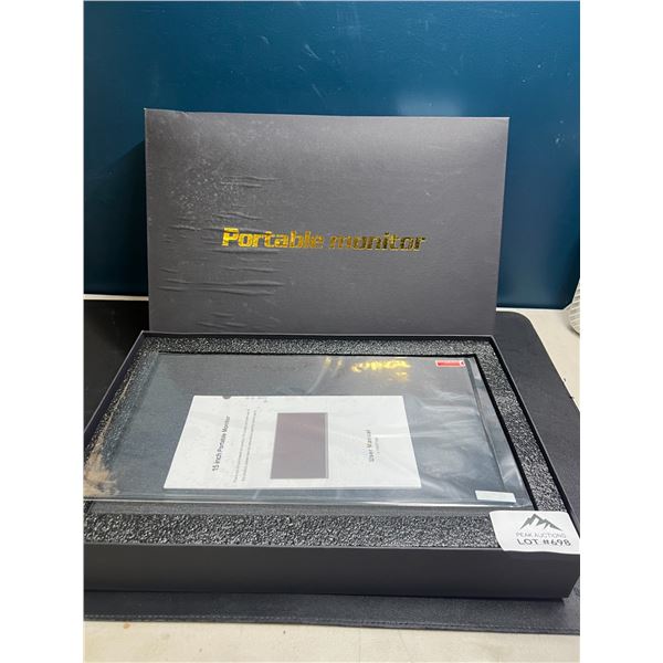 Lot of 1 Portable Monitor - 15 Inch