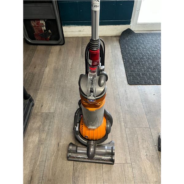 Lot of 1 Dyson Upright Vacuum (*Used)