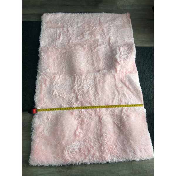 Lot of 1 Fuzzy/Shaggy Carpet - Pink - 46 inch x 73 inch - Large Size!