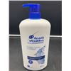 Image 1 : Head & Shoulders Classic Clean Dandruff Shampoo (950ml)
