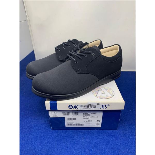 Comfort Street- Nubuck M 11, W 13 Shoes