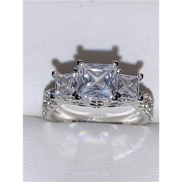 Ladies Triple Solitaire Princess Cut Anniversary Ring .925 Silver size 7