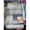 Image 1 : Town & Counrty Living Cushioned Spa Bath Rug 22:x36"