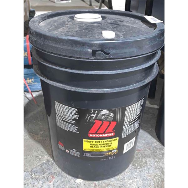 MotoMaster Heavy - Duty Engine Oil SAE30 for commercial, industrial & tractor diesel engines 18.9L
