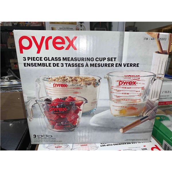 Pyrex 3 Piece Glass Measuring Cup Set