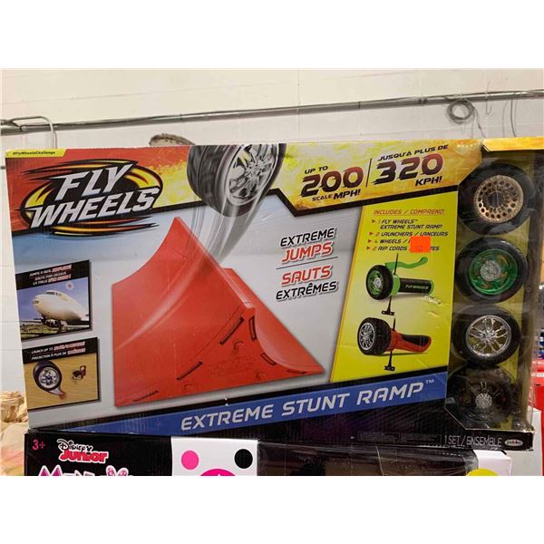 Fly Wheels Extreme Stunt Ramp
