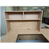 Image 2 : Professional Office Desk / Cubicle