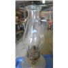 Image 4 : vintage oil lamp with chimney