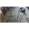 Image 1 : 2 plant stands