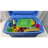 Image 4 : Large plastic bin, filled with a Huge assortment of plastic Camping dishes - Plates, bowls, cups, cu