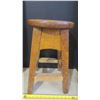 Image 1 : vintage wooden stool