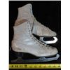 Image 2 : 3 pairs of vintage figure skates