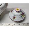 Image 4 : Royal Albert, Bone China "Petit Point" large tea pot - no chips or cracks