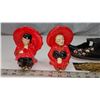 Image 2 : 2 Oriental red man and woman figures & Black gondola boat figurine